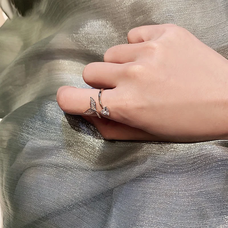 ចិញ្ចៀនតុបតែងបែបបើក