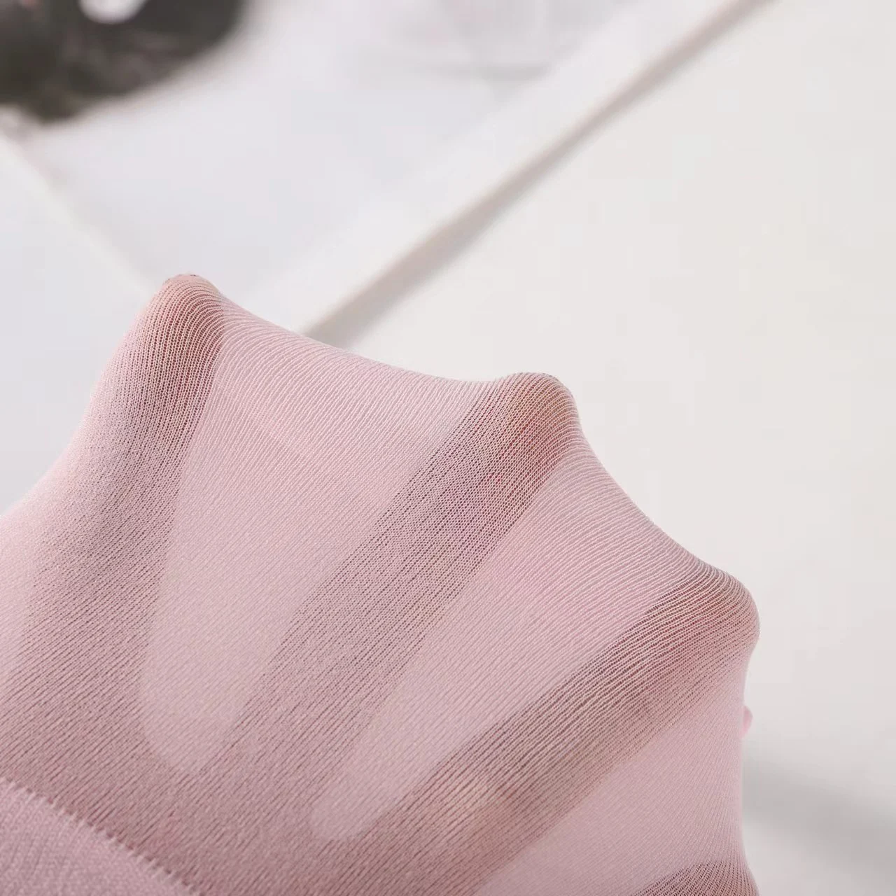 ปลอกแขนกันแดดผ้าไหมเย็นสำหรับฤดูร้อน สำหรับผู้ชายและผู้หญิง กลางแจ้ง ขับรถ ออกกำลังกาย ปั่นจักรยาน กันรังสีอัลตราไวโอเลต