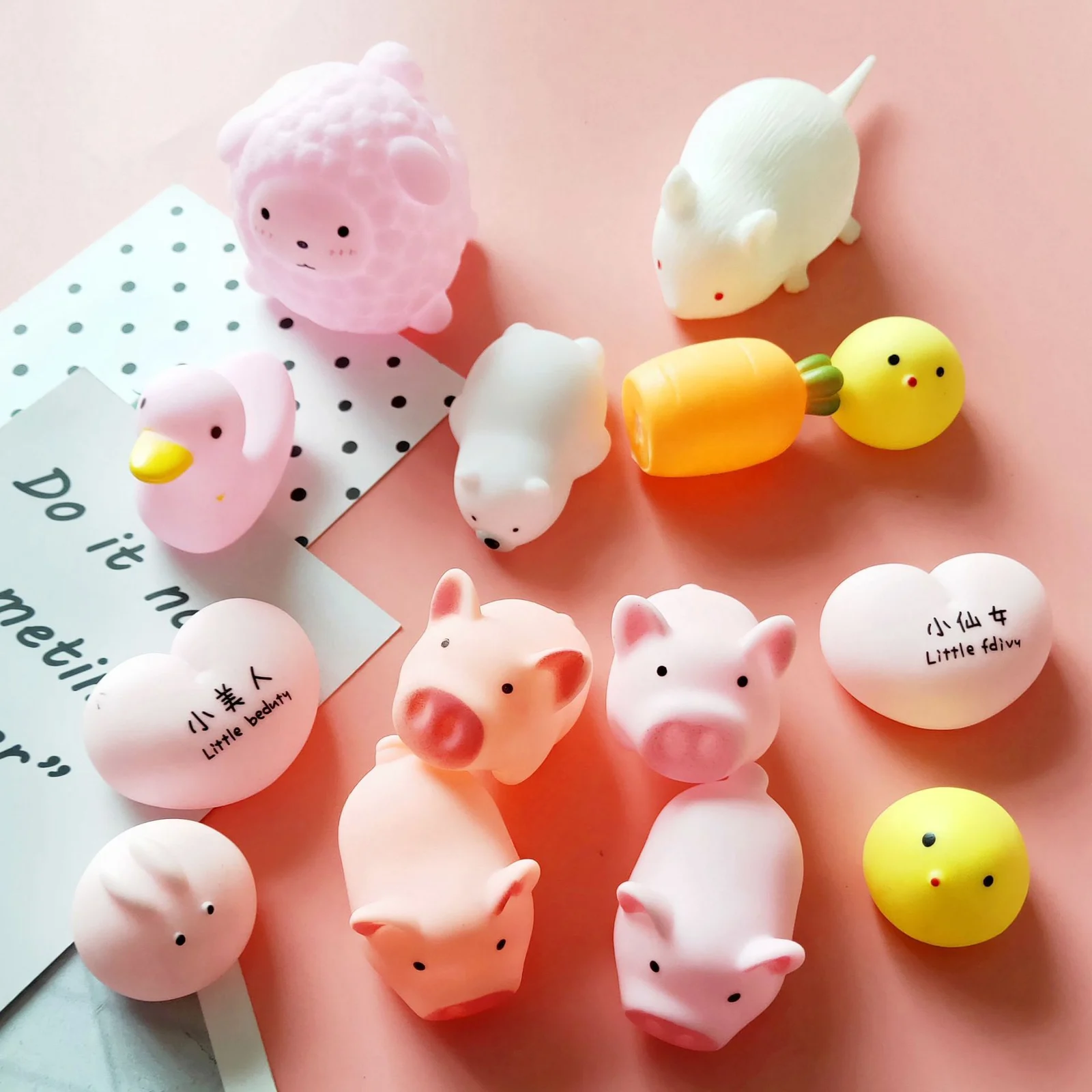 ของเล่นแปลกใหม่ การ์ตูนน่ารัก ของเล่นระบายอารมณ์ หมูแกล้งคน ตุ๊กตาบีบเล่น บีบแล้วร้อง ของเล่นระบายอารมณ์