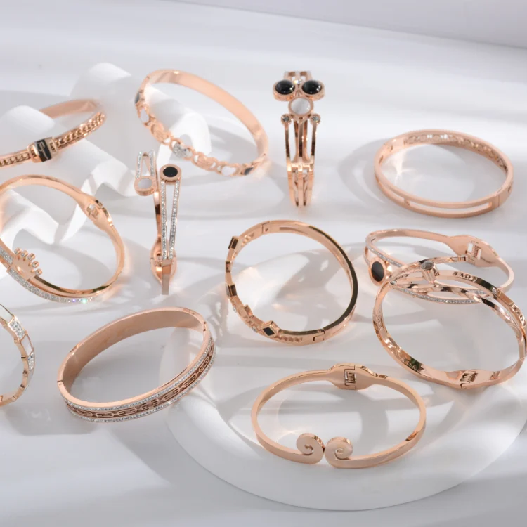 Hot-selling online store boutique bracelet titanium steel plated 18k rose gold bracelet jewelry distribution for men and women