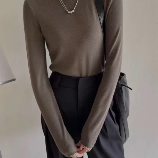 เสื้อชั้นในแขนยาวผ้าฝ้ายแคชเมียร์สำหรับผู้หญิง ทันสมัย ใช้งานได้หลากหลาย เสื้อบอททอมทรงเข้ารูป เสื้อยืดสีขาว
