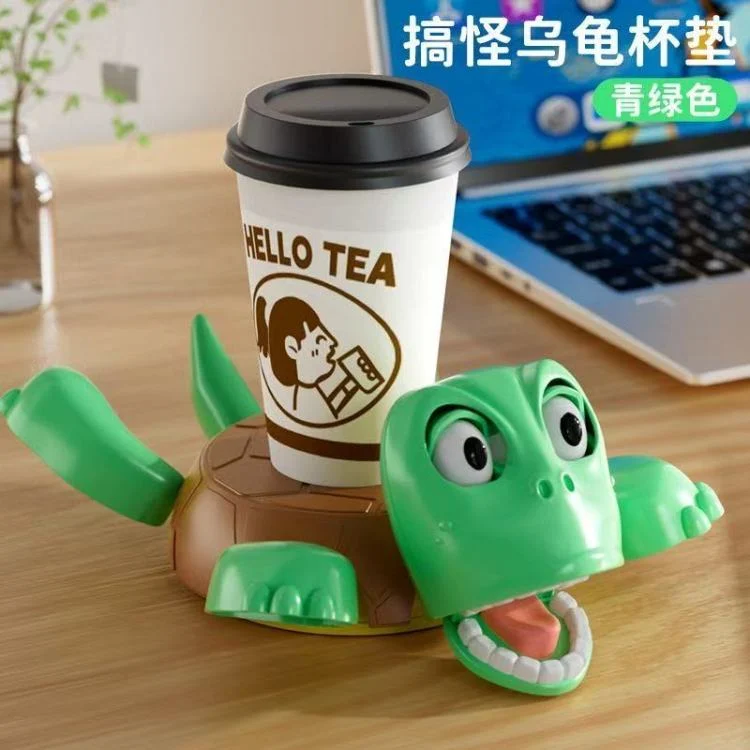 ที่รองแก้วเต่า 3D สร้างสรรค์ น่ารัก ตลกขบขัน ที่รองแก้วชา กดแล้วเบิกตา กางแขนขา ที่รองแก้วเต่า ของเล่น