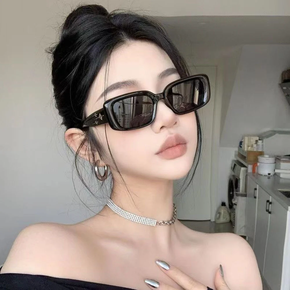 2024 กรอบเล็ก Meteor Hot Girl แว่นกันแดดป้องกันรังสียูวี Xiaohongshu แว่นกันแดด