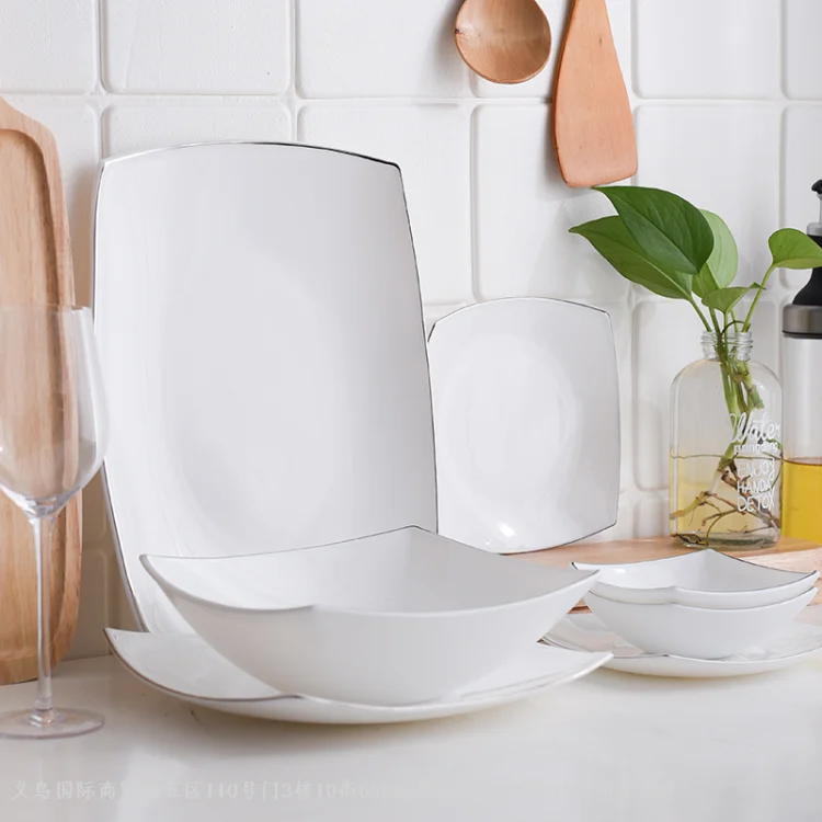 OPAL GLASSWARE กระจก tempered ภาชนะใส่อาหาร Chinbull แก้วโอปอลสีขาวนวล ทรงสี่เหลี่ยมปลายแหลม