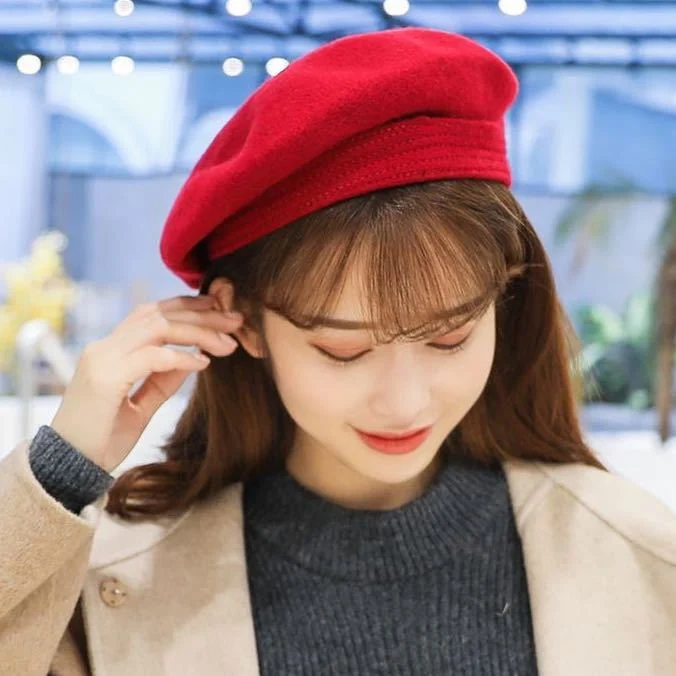 หมวกเบเร่ต์ขนสัตว์ทำให้ใบหน้าดูเล็กลง หมวกแฟชั่นฤดูใบไม้ร่วงฤดูหนาว หมวกสไตล์จิตรกร หมวกใบเล็ก เข้ากับทุกชุด สไตล์สาวน้อย สีพื้น