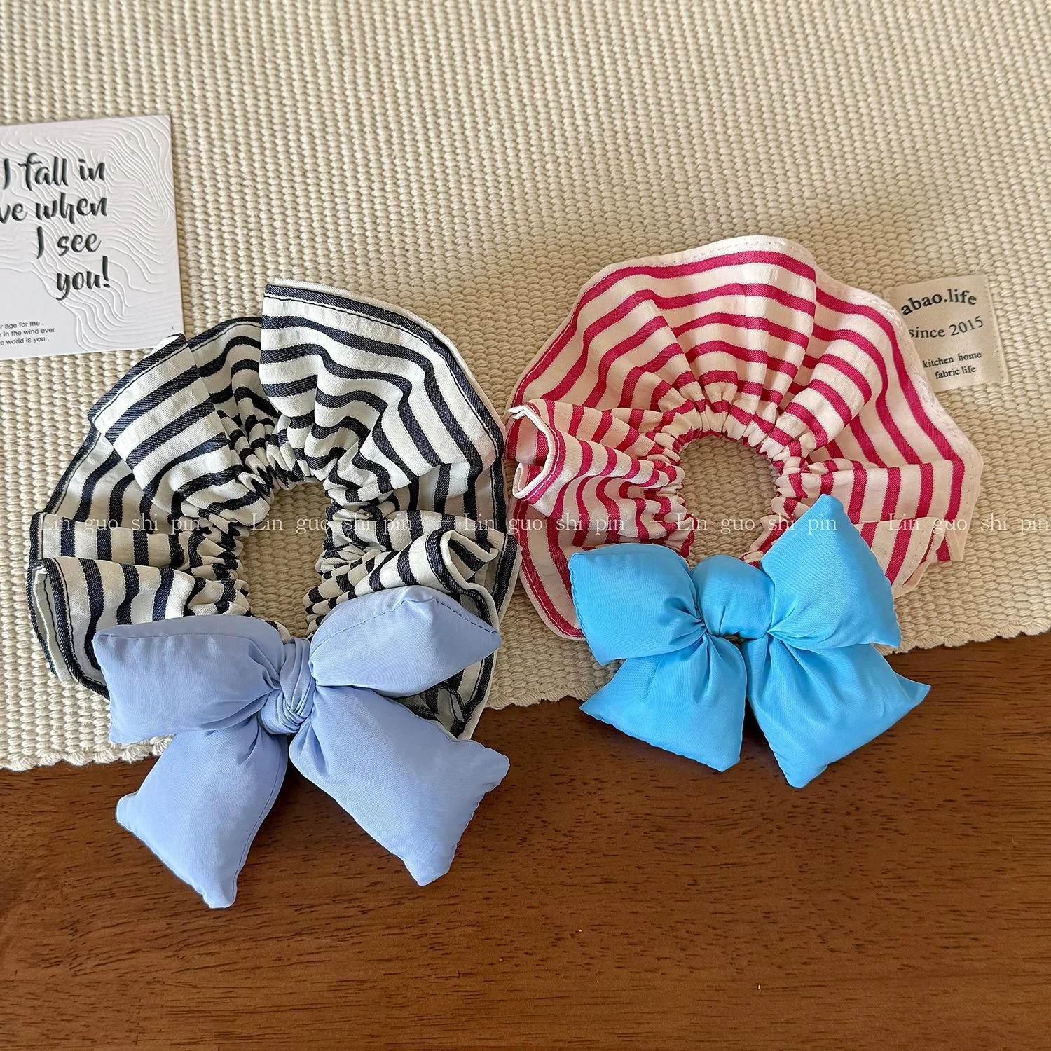 Striped padded cotton bow scrunchie 3D scrunchie