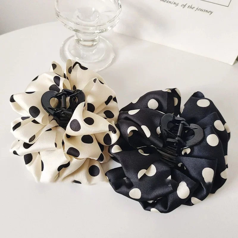 French-style polka dot cloud bubble hair claw clip for women, bow hair clip, large hair bun shark clip