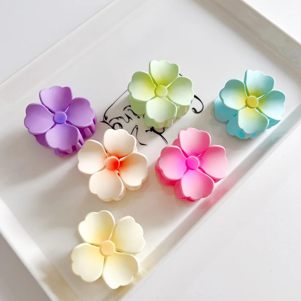 กิ๊บติดผมดอกไม้ขนาดเล็ก 4CM สีไล่ระดับเคลือบด้าน กิ๊บติดผมสำหรับผู้หญิง สำหรับจับผมสั้นและรวบผมครึ่งหัว กิ๊บหนีบผมทรงฉลาม