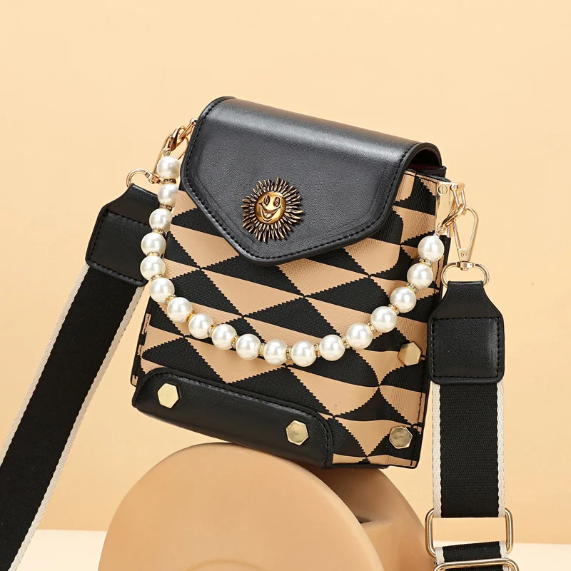 กระเป๋าโทรศัพท์มือถือ Pearl กระเป๋าสตรีอินเทรนด์กระเป๋าสะพายข้างกระเป๋าสะพาย One Piece 16145
