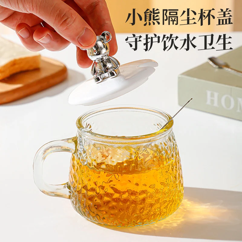 แก้วกาแฟลายค้อนหมีน้อย แก้วน้ำสไตล์มินิมอลอินส์สำหรับผู้หญิง มีหูจับ มีฝา แก้วสำหรับอาหารเช้า แก้วชาใส