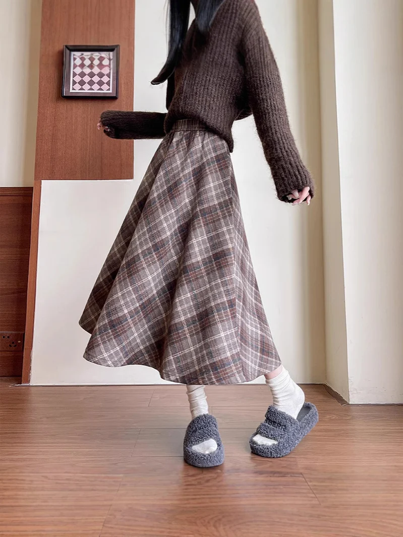 Skirt wanita musim luruh musim sejuk gaya Maillard panjang sederhana pinggang tinggi nampak kurus skirt payung labuh retro serba boleh saiz besar skirt panjang