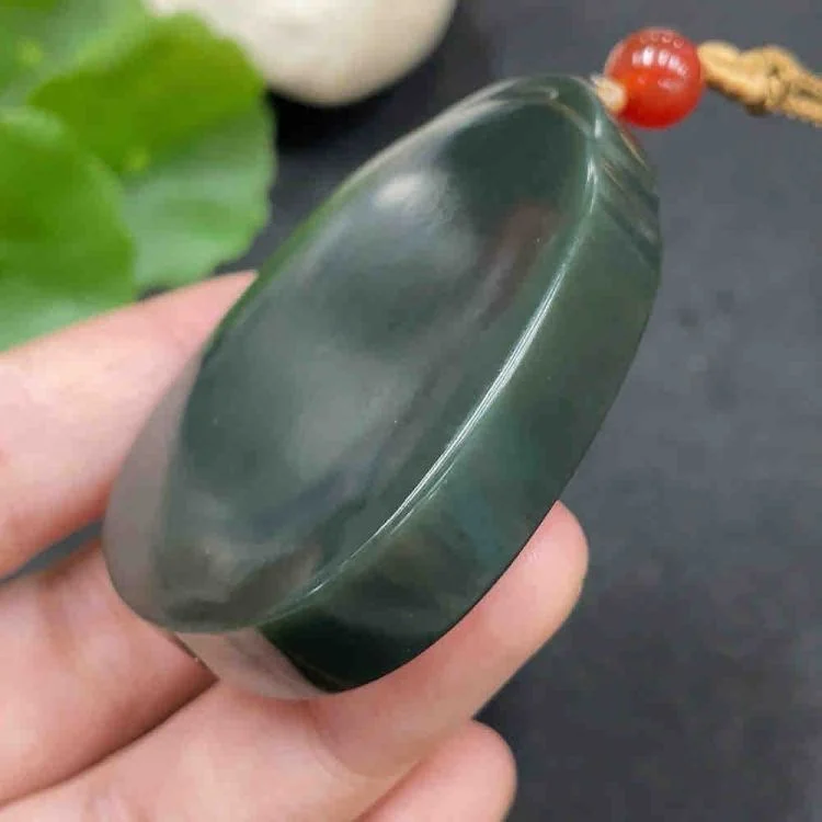 Loket jed Hetian Papan Wu Shi Berat keseluruhan barang lebih kurang termasuk tali 58.5g