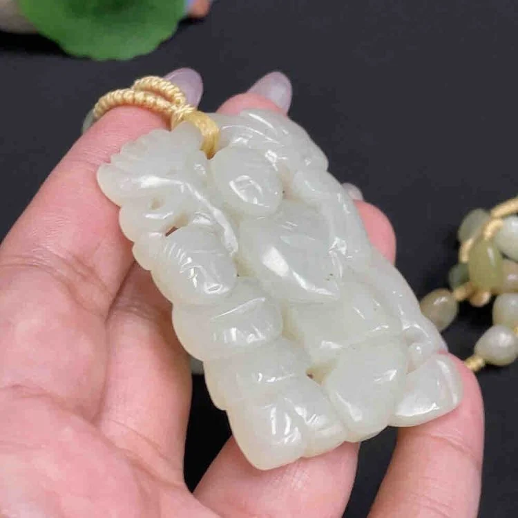 Lelaki Ukiran Antik Loket Jed Hotan Jumlah Berat Produk Anggaran Termasuk Rantai 59.5g Kraftangan