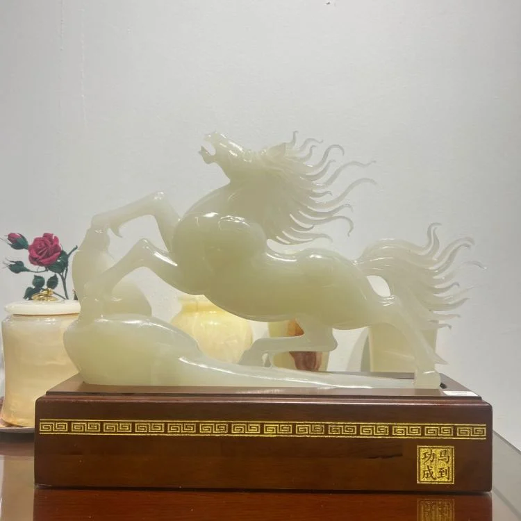 รวยทันที โชคดีทันที สำเร็จทันที งานฝีมือหยกตั้งโชว์