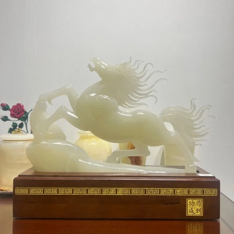 รวยทันที โชคดีทันที สำเร็จทันที งานฝีมือหยกตั้งโชว์