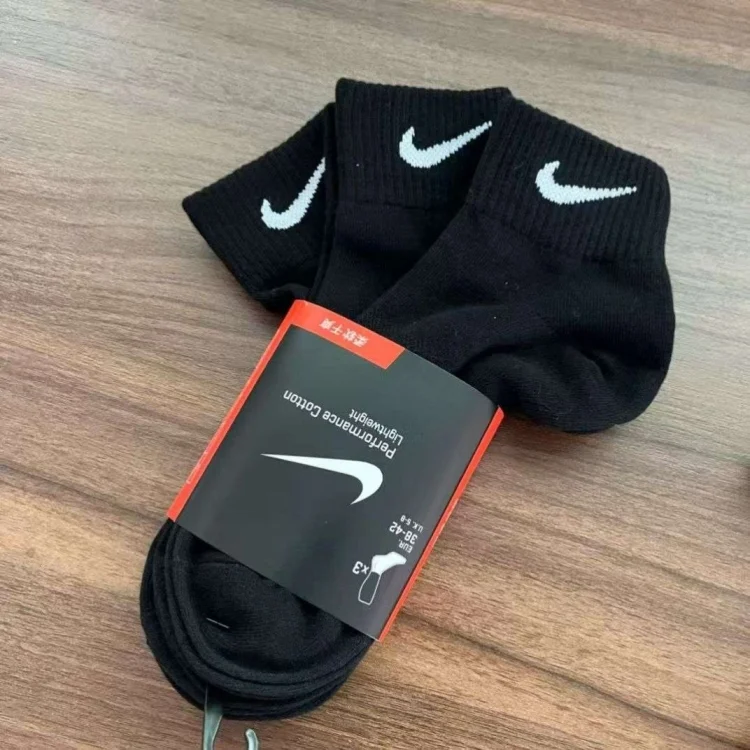 Hook-and-Loop Cotton Mid-Calf Athletic Socks, All-Season Versatile Style, Sweat-Absorbent, Breathable, and Comfortable
